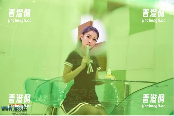 AISS爱丝(黄金版) - 新鲜出炉，亚美依的清纯分享！对，我就是那么简单。