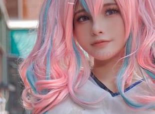 等一下，是Azami的新写真集更新吗？Veronica真的是越看越想收藏