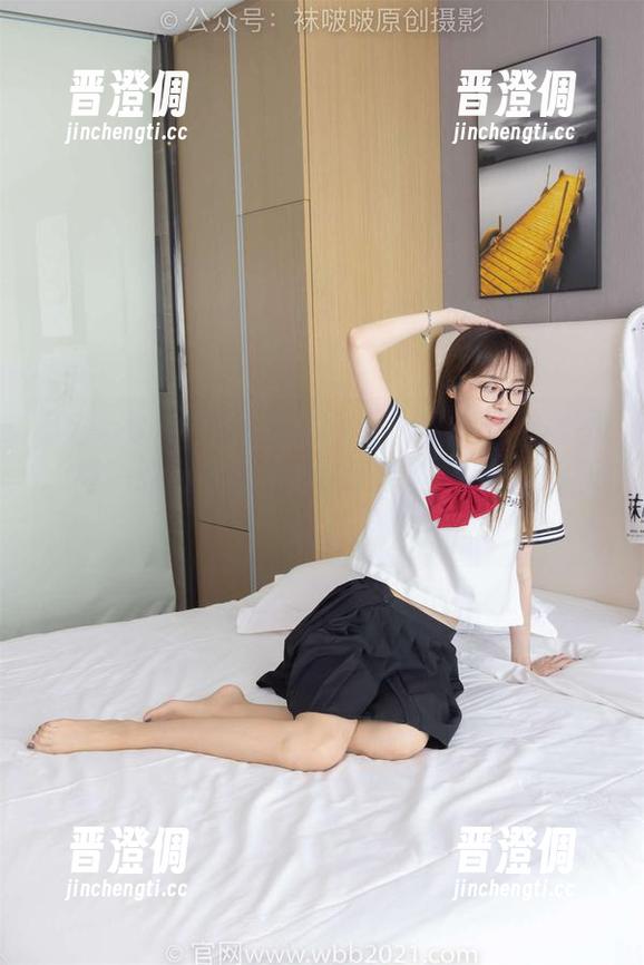 BoBoSocks袜啵啵 - 芝士的黑棉袜美图：每一张照片都让我心痒痒，转身再看两眼！