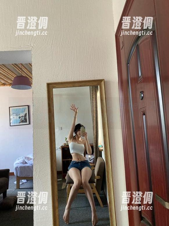 微密圈 - Cool文茜的紫红色neinei：高清照片让人直呼“哇哦”！