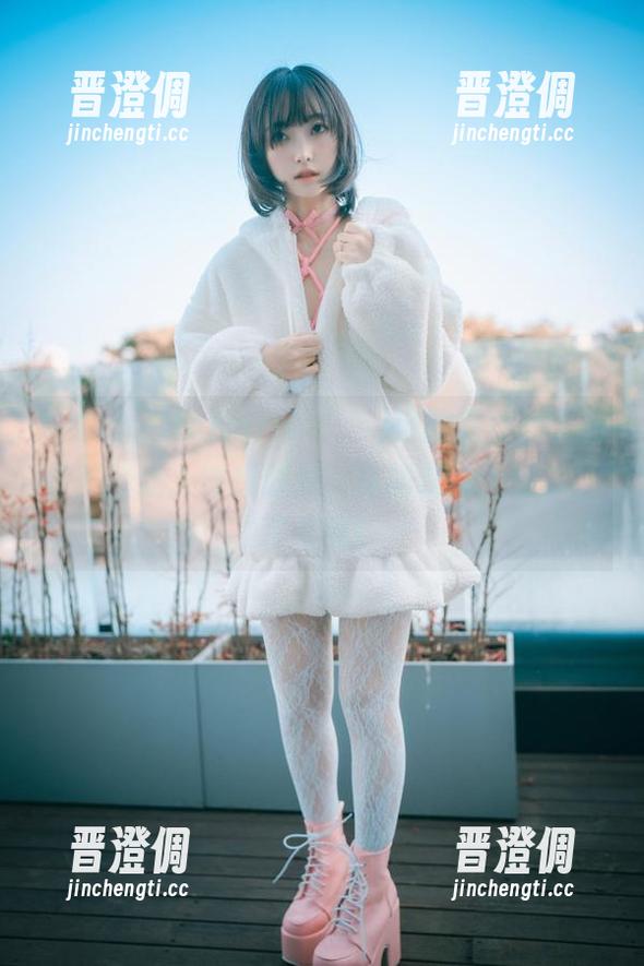 哈哈哈，HaNari(하나리)穿的职业装，免费美图让人浮想联翩，真的是给上班族下了毒啊！