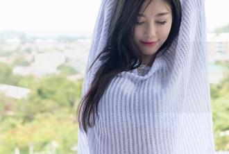 IMiss爱蜜社 – 心妍小公主的写真更新，把旅拍带回家，怎么又是甜甜的眼神？