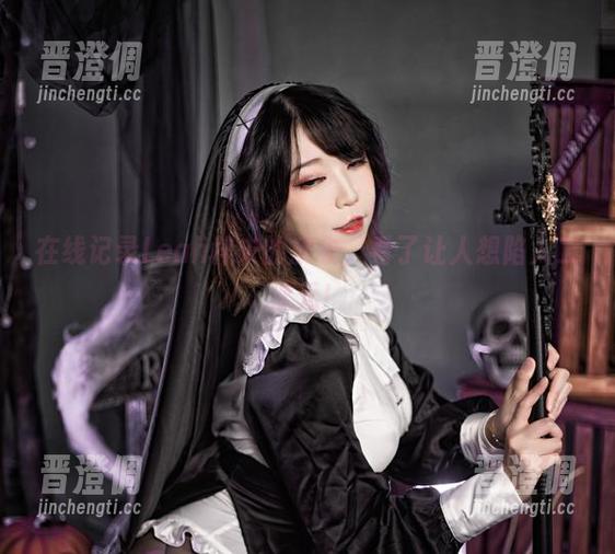 Leah梓未 在线记录Leah梓未的皮衣,看了让人想陷入二次元!
