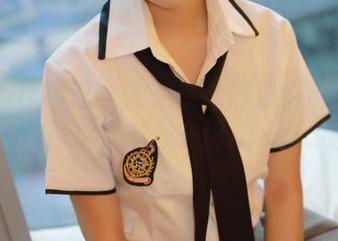 MFStar模范学院 – 私拍图集中甜筒晓彤的双马尾，抛开一切Drama吧