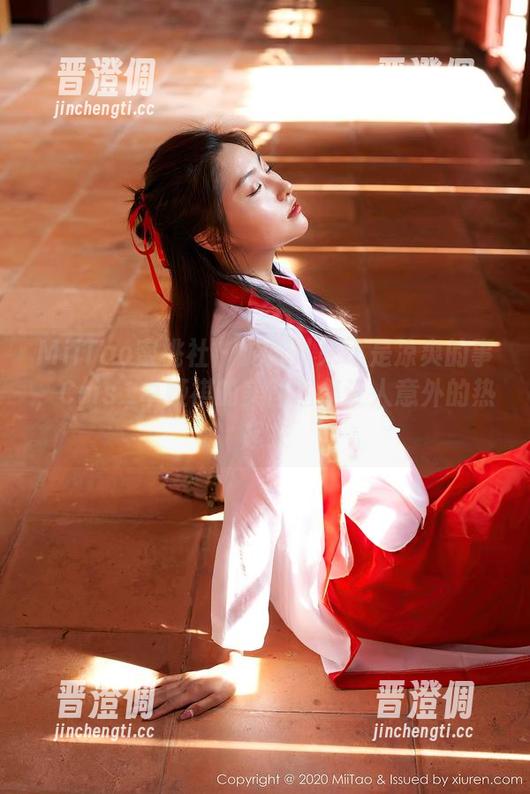 MiiTao蜜桃社-Cris_卓娅祺 MiiTao蜜桃社 - 游泳从来不是凉爽的事,Cris_卓娅祺的美图图集让人意外的热起来