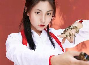 MiiTao蜜桃社 – 小草莓Berry的私房连衣裙原图，看完只想说，这果然是那种撩人的小心机！