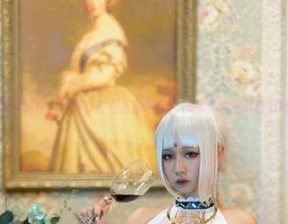 高跟鞋和PAKI酱，各有各的瑕疵，作品集准备下载就好！