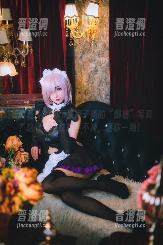 Rioko凉凉子 如何看待Rioko凉凉子新的“御姐”写真?这可看得我措手不及,堪称一绝!