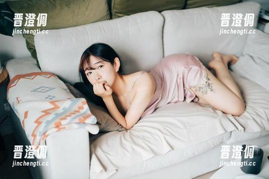 一窥Sonson(손손)的DarkMaid原图，柔和与暗黑的对峙，我的脑子里都开始乱转了。