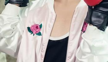 TouTiao头条女神 – 美腿控快来喊醒你，李思彤写真拿走不谢