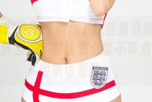 UGirls尤果网 – 集合了沈佳熹最新职业套装，一阵操作！职场怎么能不带点个性，要乖也要酷！