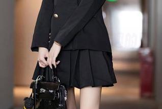 XIAOYU语画界 – 一组有趣的图片在此，周于希Sandy女友的那种轻松分享