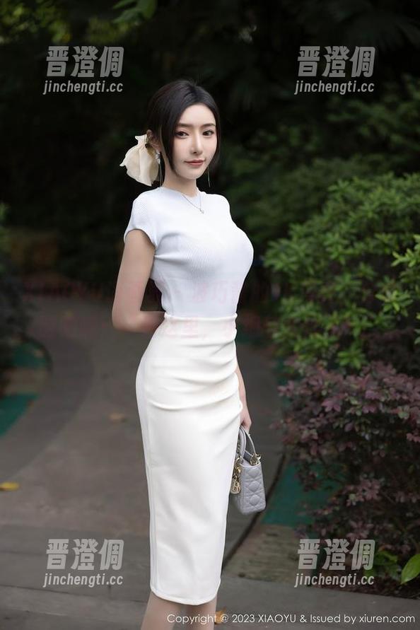 XIAOYU语画界-波巧酱 XIAOYU语画界 - 波巧酱的JK写真,分享时呐喊:“看这里,小细节太炸了!”