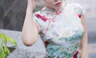 Xiuren秀人网 – 余贝拉bella和她的白裙，上演了又一次照片与现实的碰撞，我的目光停不下来。
