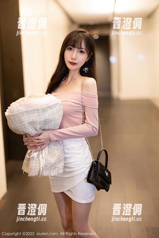 Xiuren秀人网-舒林培 Xiuren秀人网 - 精选舒林培的温柔写真,连微风都觉得自己多了分优雅。