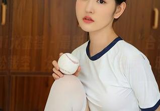 YouMi尤蜜荟 – 最新作品——“合法萝莉”轻松镂空，分享一点儿“空灵”乐趣！