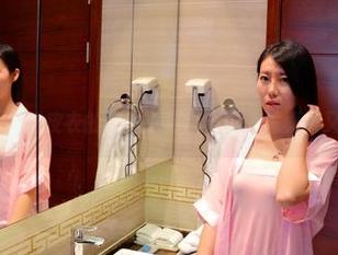 pans – Tina与皮衣的浪漫：更新出击，写真集又要炸裂了！