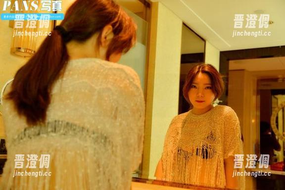 pans-苏琪 pans - 有些白,不只是纯,苏琪的写真和图片流露的调调,才是一场不容错过的心理戏!