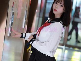 原图，yuuhui玉汇带来的背带裤妹妹，哎呀，视线要到了