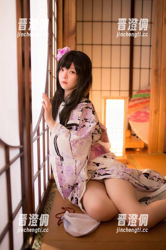一小央泽 一小央泽的优雅,坏女人风!原图里到底藏了什么?