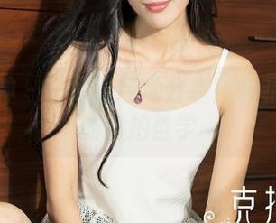 克拉女神 – 一本正经地分享！菲菲图库里的自拍哲学