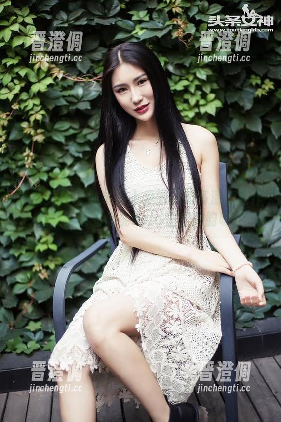 头条女神-爱丽莎 头条女神 - 敢试穿上爱丽莎的高清旗袍作品集,看看谁能hold住这股韵味?