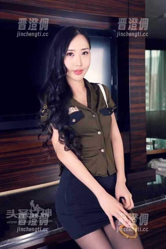 头条女神-陈宇熙 头条女神 - 一言不合就赤脚。别小瞧了陈宇熙的裸足图包,更新时身心释放!