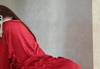 微密圈 – 俨然一位女神！奶宝妹纸的全套蕾丝长裙竟让我欲罢不能！