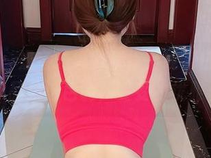微密圈 – 奶宝妹纸的新作上线，白色高清作品，这色调，妥妥的优雅。