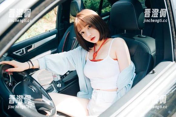 孙乐乐(손예은)与DJAWA的比基尼写真：别问我为什么，我也不知道