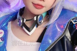 图片的角落里藏着小瑶幺幺，我偏偏没忍住多看了几眼，白露的灵气满满的。