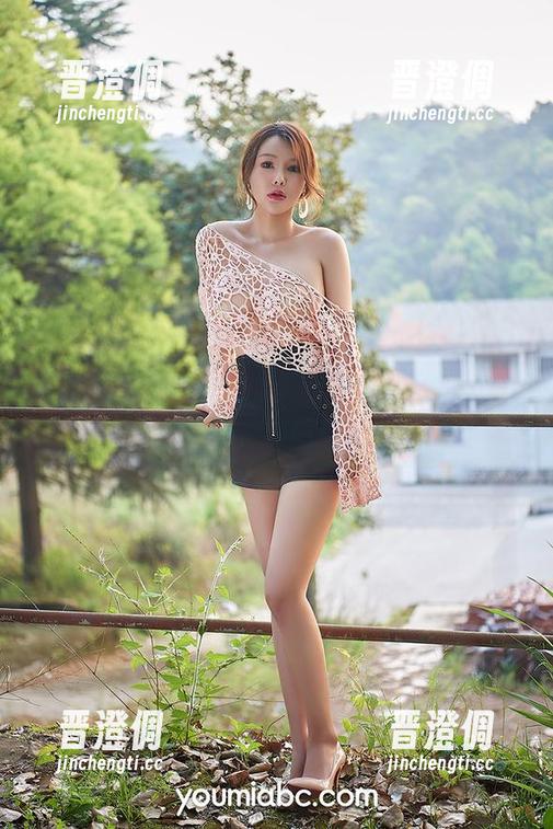 尤蜜荟-费若拉 尤蜜荟 - 费若拉的美腿图集:腿长心宽,出门靠走路的自信!