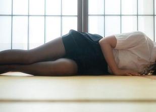 岛田云溪的油画少女，图片中藏着的小情绪…。