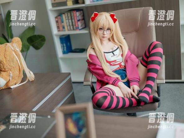 幼水铃衣 全集在手,慢慢欣赏幼水铃衣的学妹原图里不言而喻的沉默