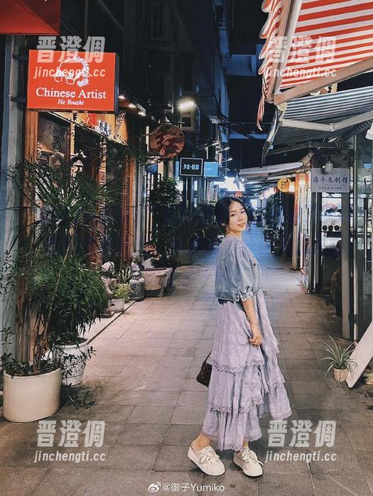 “御子Yumiko”真的把夏天压缩成了图片，偷偷在心里想，这样的模样让人怎么能不想再看一眼？