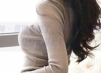 推女神 – 原图告来了，窝里讲业绩的孔一红穿比基尼故事。