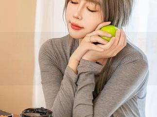 星颜社 – 恩一的吊带秀：在轻薄中找到你想要的？私拍图集准备好！