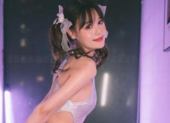 看，星黛鹿鹿i的苗疆蓝蝶原图分享——谁说蓝色只属于天空？