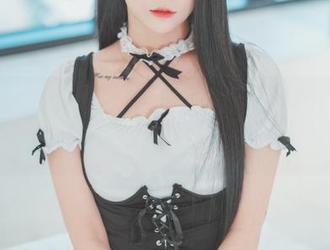 看普美Bomi(보미)吊带的原图，资源不经意间又变得丰富了。
