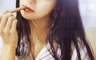 果团网 – 谁说美图不能免费？云菲菲的油亮秀，让你的眼睛亮起来！