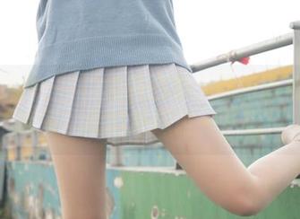 梦丝女神 – 玥玥免费图集：黑色到底有多迷人，我们来探讨一下吧！