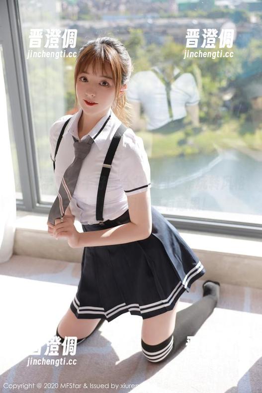 模范学院-周于希 模范学院 - 牛仔裤合集,周于希玩转风格,不用严肃,闲聊更有意思!