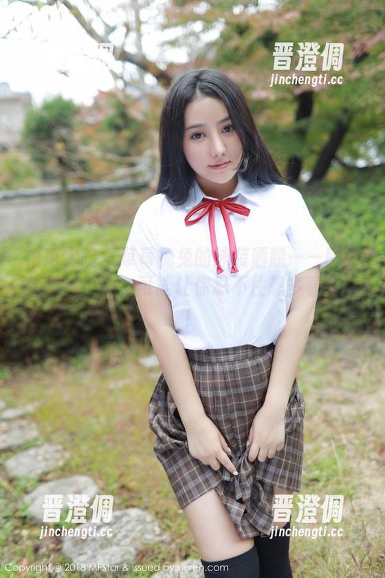 模范学院-草莓兔兔 模范学院 - 草莓兔兔的泳装洒脱——图库精选,小心,可能让你忍不住想多看几眼!