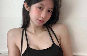 微密圈 – 火龙果羊的味道与诱惑：纯欲厨娘套图，让你流口水的不止是食物啊！