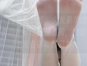 微密圈 – 高清兔女郎，火龙果羊的原图，太直白了吗？可我还是想问，她的耳朵难道没在认真听吗？