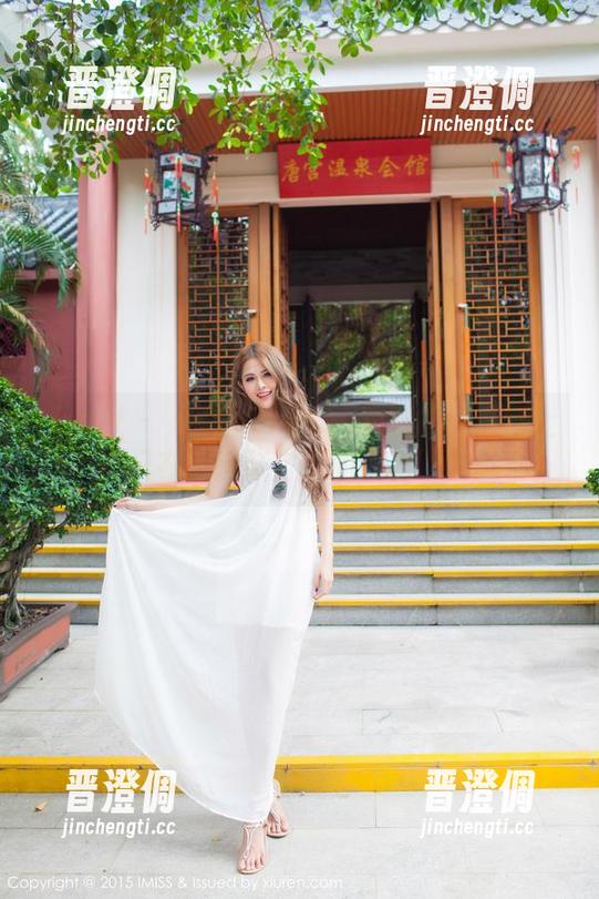 爱蜜社 - 愛逗逗doudou的旅拍：高清上演‘我只在乎这张自拍的风格’的剧情！