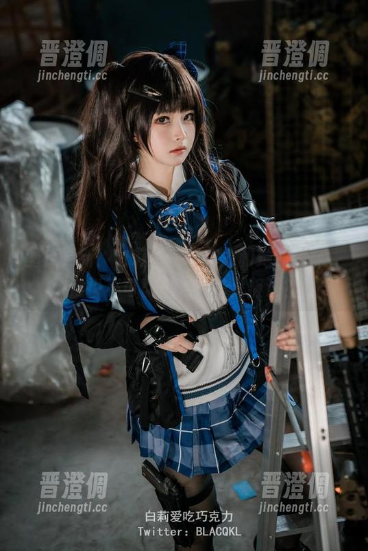 白莉爱吃巧克力 图库更新!白莉爱吃巧克力和她的网袜,谁说不可以同时可爱又叛逆?