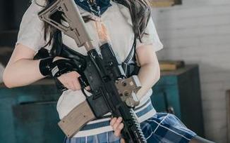 在白莉爱吃巧克力的私房写真里，汉服竟然有了新解读！