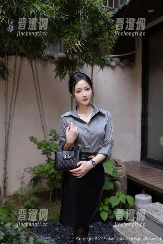 秀人网-lingyu69 秀人网 - lingyu69的图包,谁还敢说秘书只是一份工作?分享一下超出期待的美好吧。