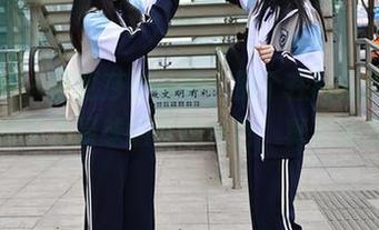 秀人网 – 伊丽莎有点白，那个在高清图片中穿越可爱星球的奇妙角色，真有意思！